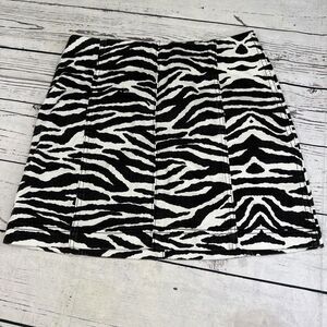 Wild Fable Skirt Womens Size 8 Black‎ White Zebra Print Mini Cotton Stretch